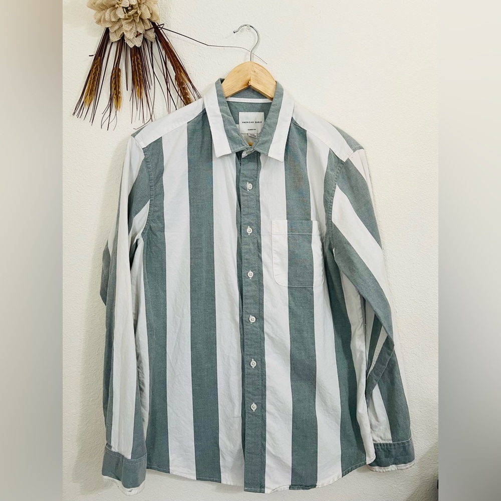 American Eagle Green Striped Oxford Button Down Size Medium